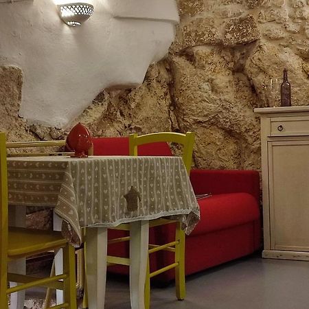 Апартаменти Ostuni- Casa Cisterna Porta San Demetrio Екстер'єр фото
